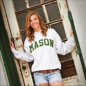 Meet your Posher, Caitlin